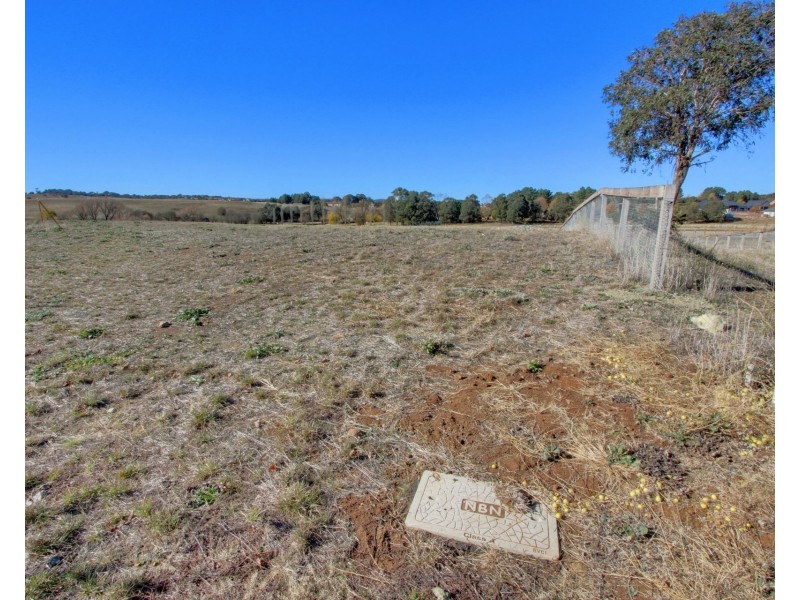 56 Platypus Circuit, Goulburn NSW 2580