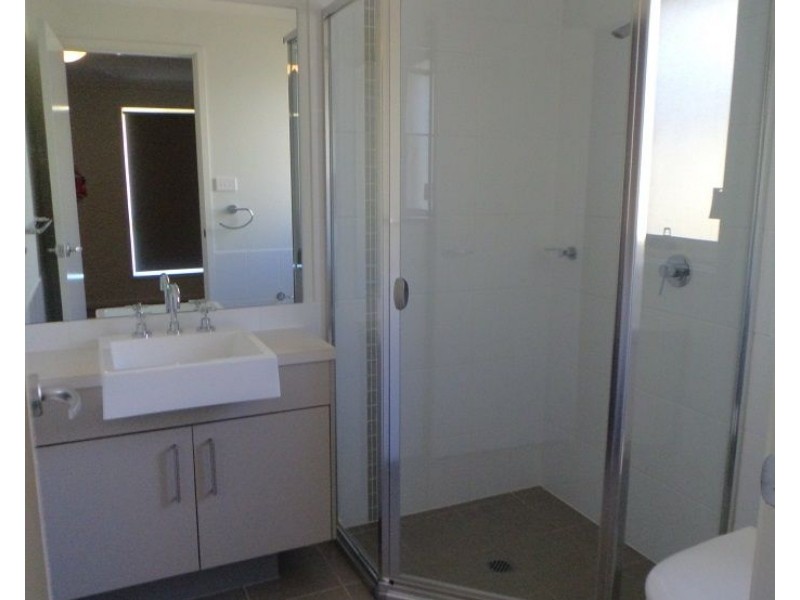 4 Walsh Drive, Goulburn NSW 2580