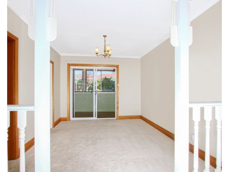 122 Clinton Street, Goulburn NSW 2580