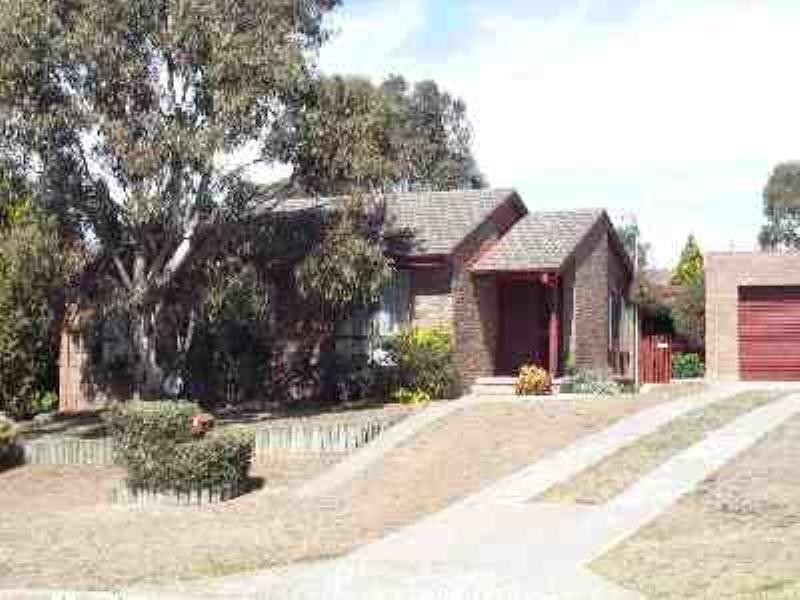 8 Grant Parade, Goulburn NSW 2580