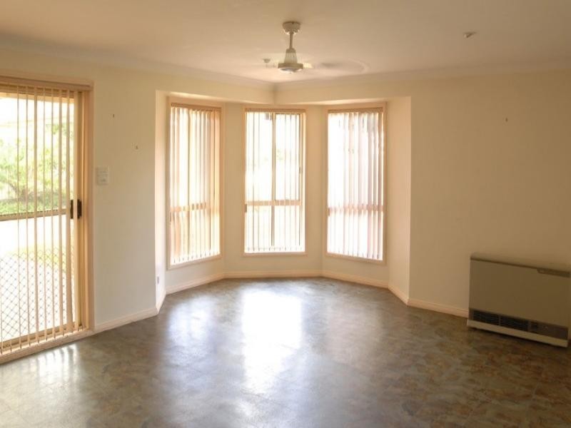 27 Emma Street, Goulburn NSW 2580