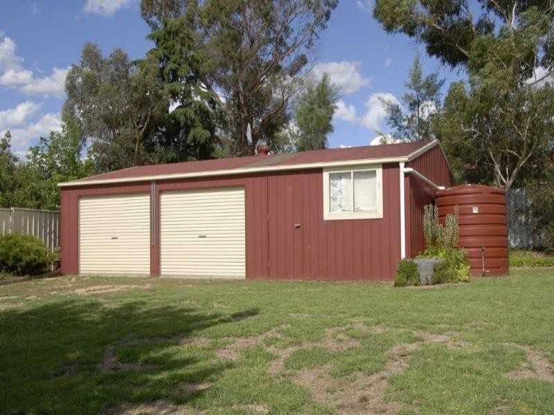 27 Emma Street, Goulburn NSW 2580