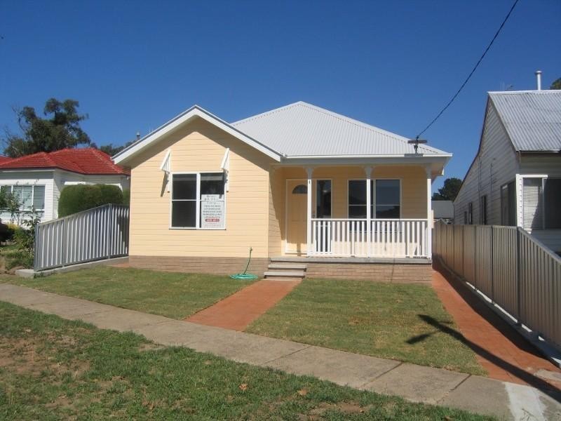 4 Deccan Street, Goulburn NSW 2580