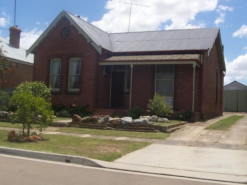 9 Walker Street, Goulburn NSW 2580