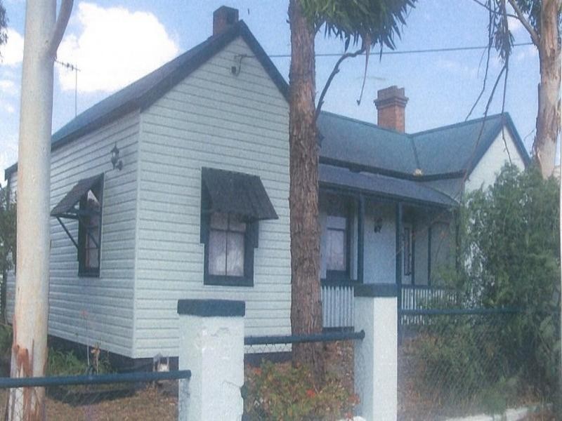 6 Hillview Road, Goulburn NSW 2580