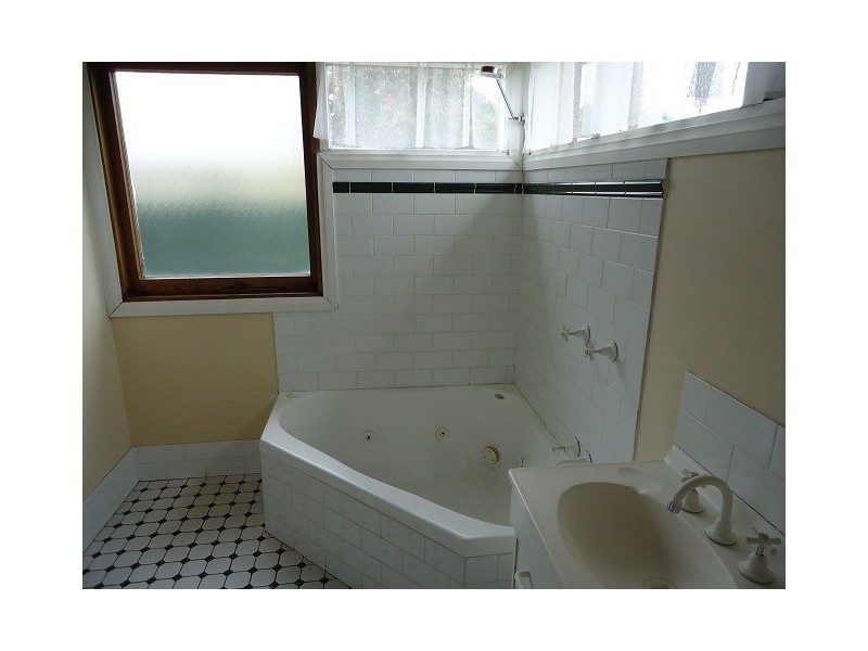 13 Addison Street, Goulburn NSW 2580