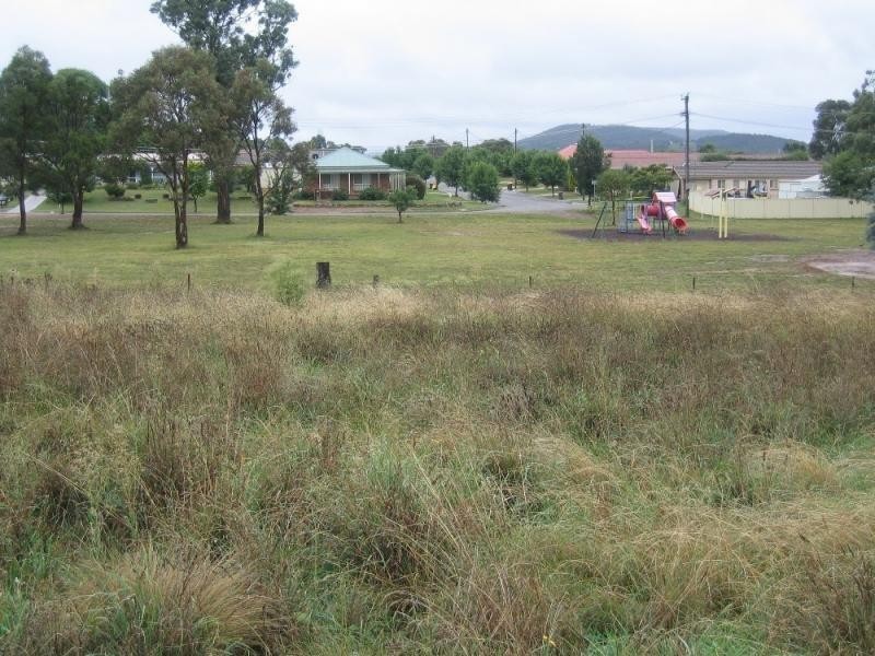 27 Healey Street, Goulburn NSW 2580