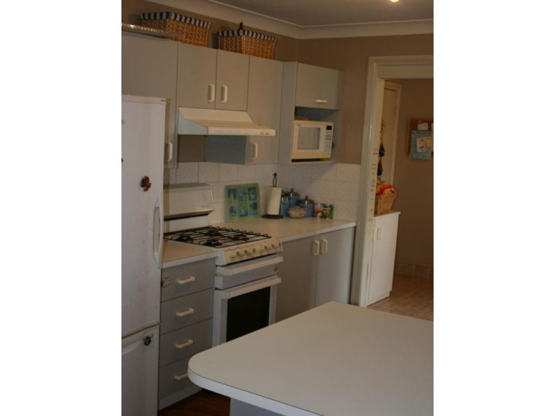 25 Jacqua Avenue, Goulburn NSW 2580