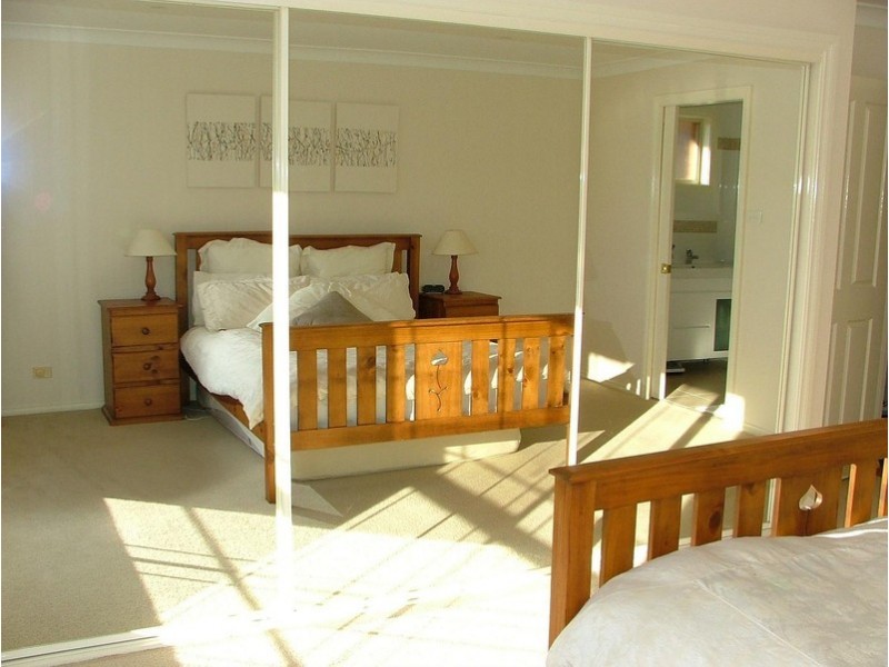 16 Paradise Place, Goulburn NSW 2580