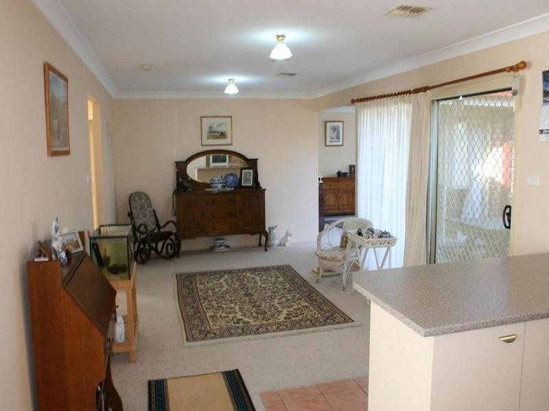 87 Slocombe Street, Goulburn NSW 2580