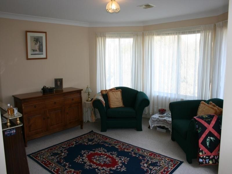 87 Slocombe Street, Goulburn NSW 2580