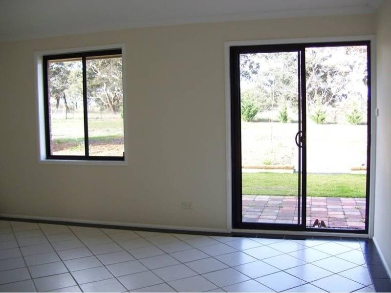 19 Waterview Rd (off Ducks Lane), Goulburn NSW 2580