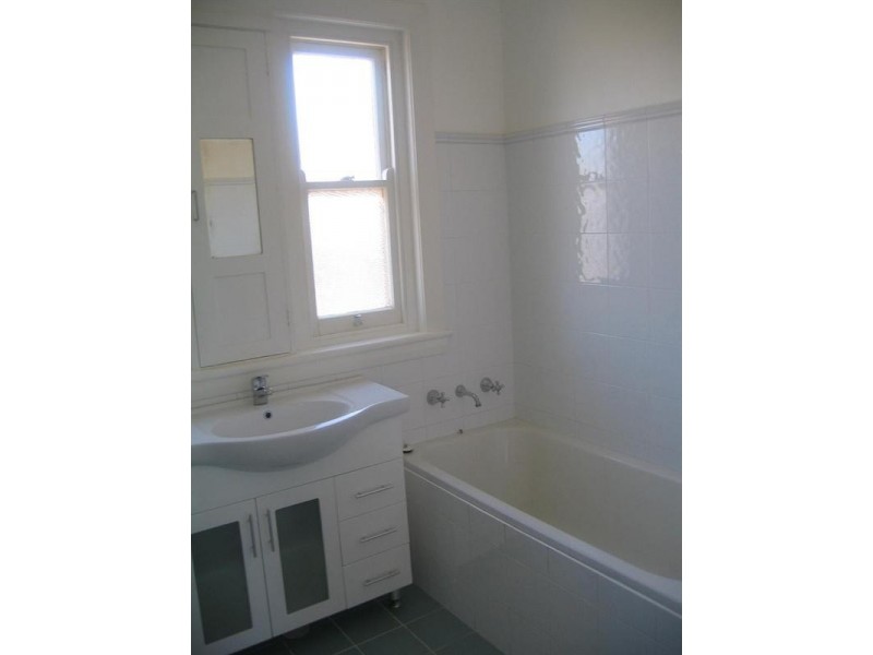 19 Lorne Street, Goulburn NSW 2580