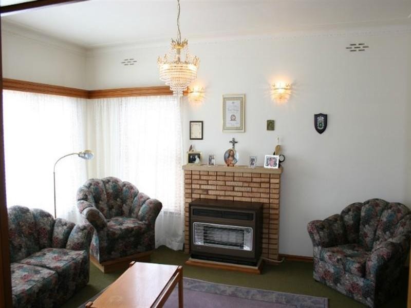 5 Llewellyn Avenue, Goulburn NSW 2580