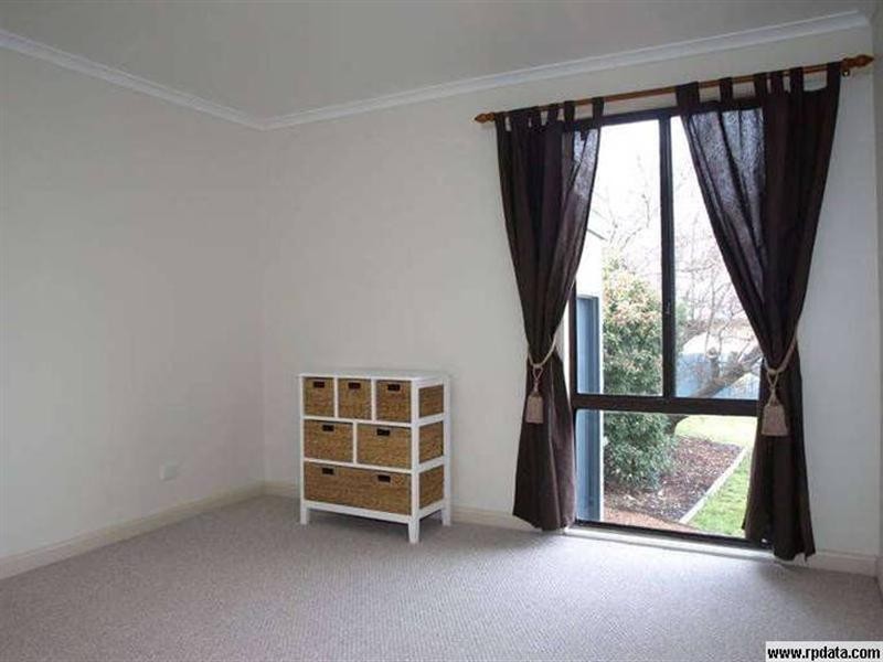 21 Reynolds Street, Goulburn NSW 2580