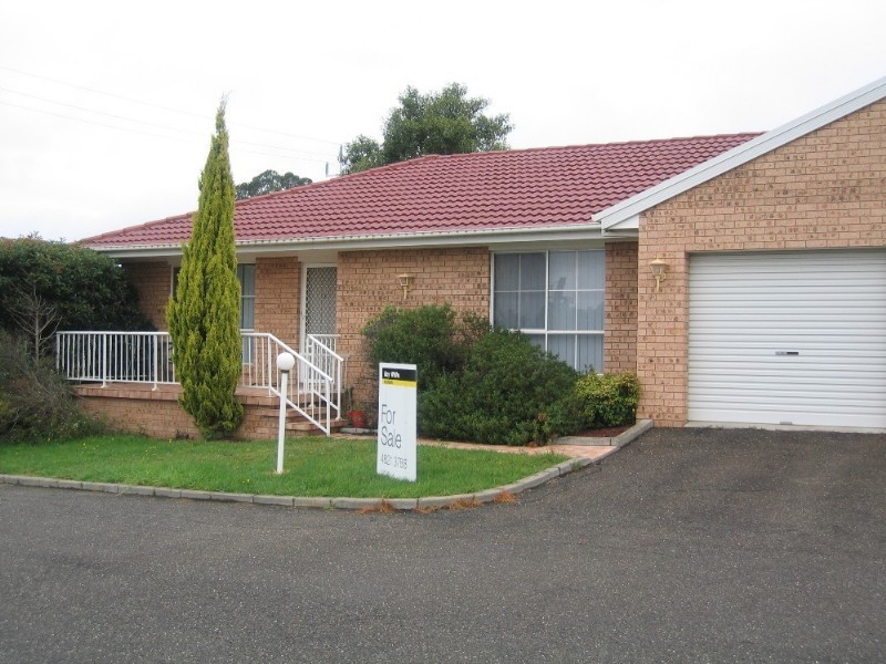 1/114 Gibson Street, Goulburn NSW 2580