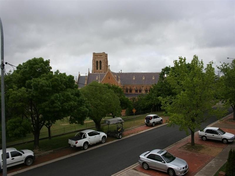 2/24 Church Street, Goulburn NSW 2580