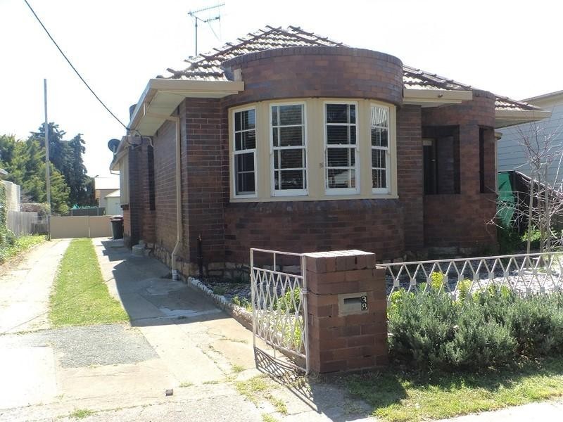 38 Grafton Street, Goulburn NSW 2580