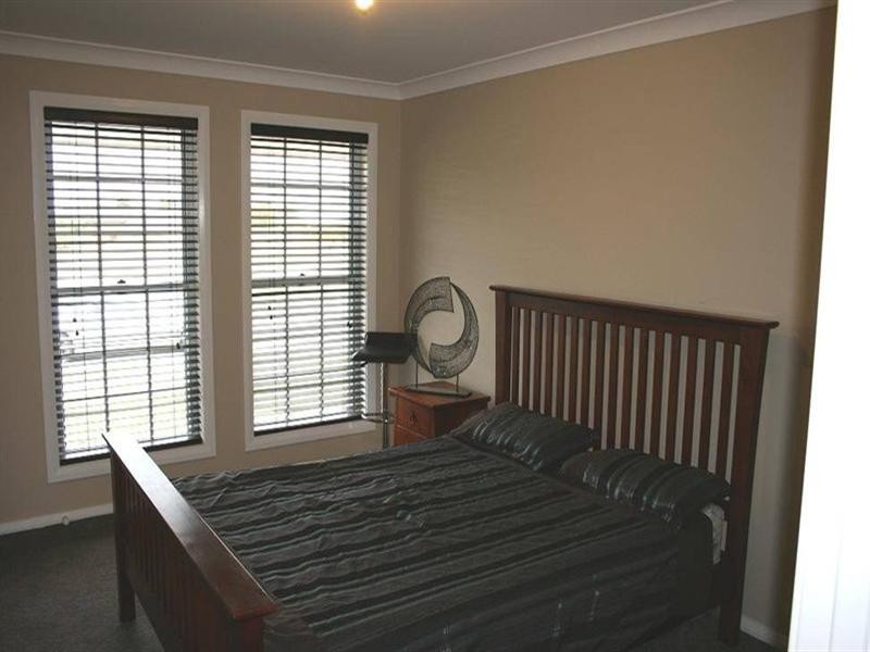 22 Racecourse Drive, Goulburn NSW 2580