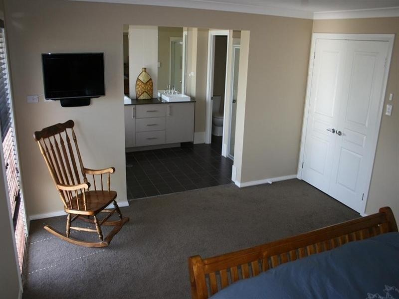 22 Racecourse Drive, Goulburn NSW 2580