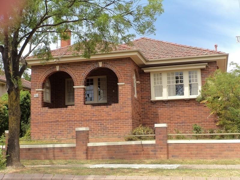 28 Lorne Street, Goulburn NSW 2580