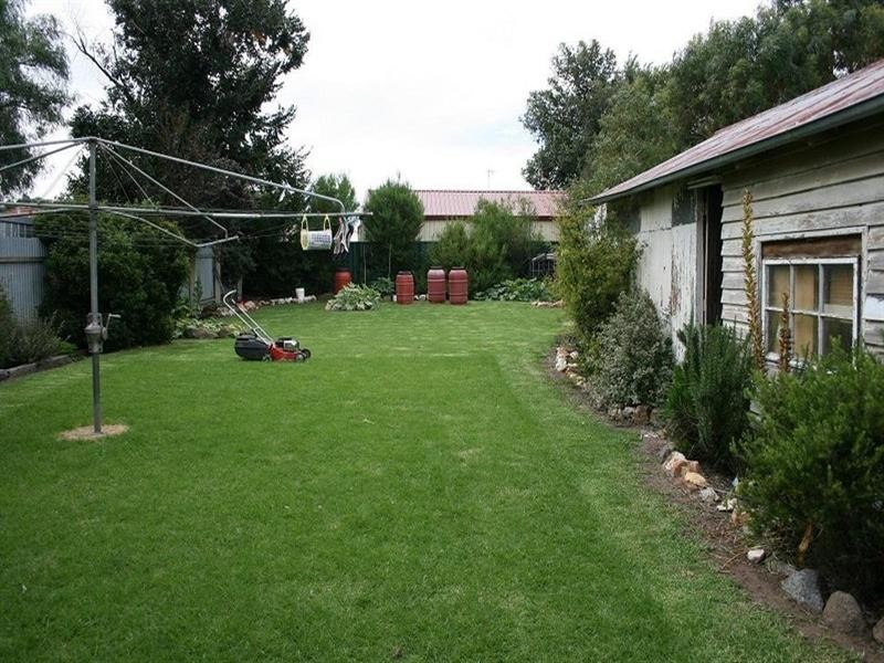 9 Walker Street, Goulburn NSW 2580