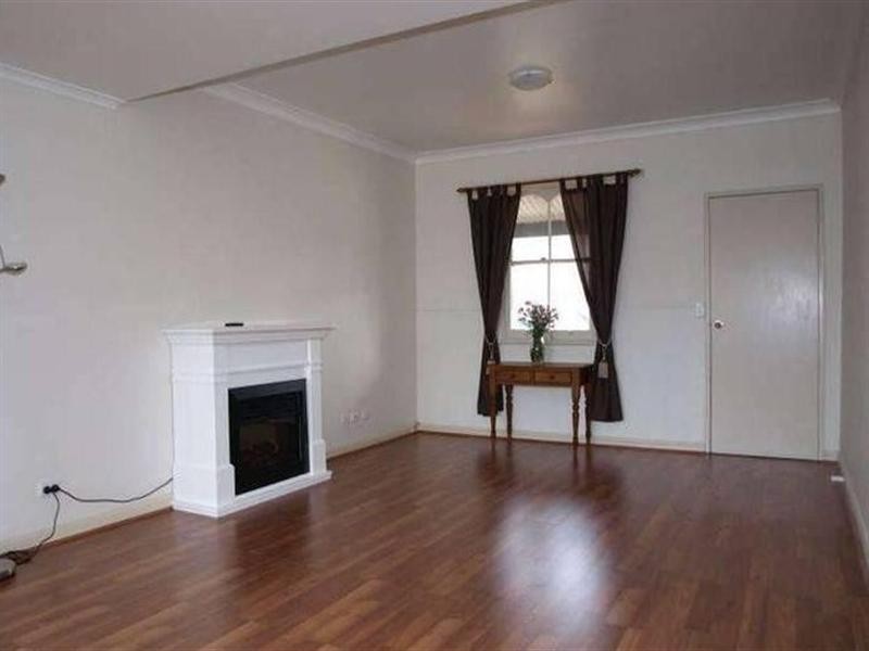 21 Reynolds Street, Goulburn NSW 2580