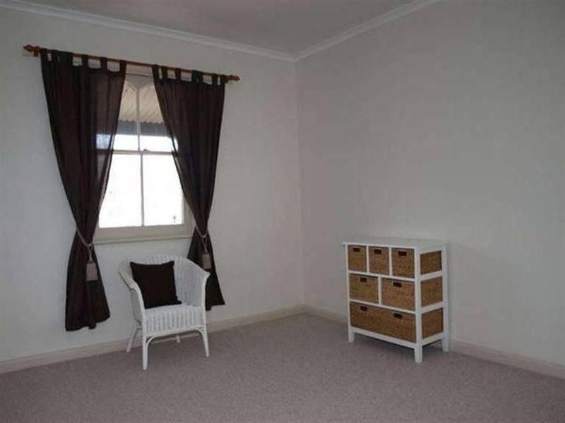 21 Reynolds Street, Goulburn NSW 2580