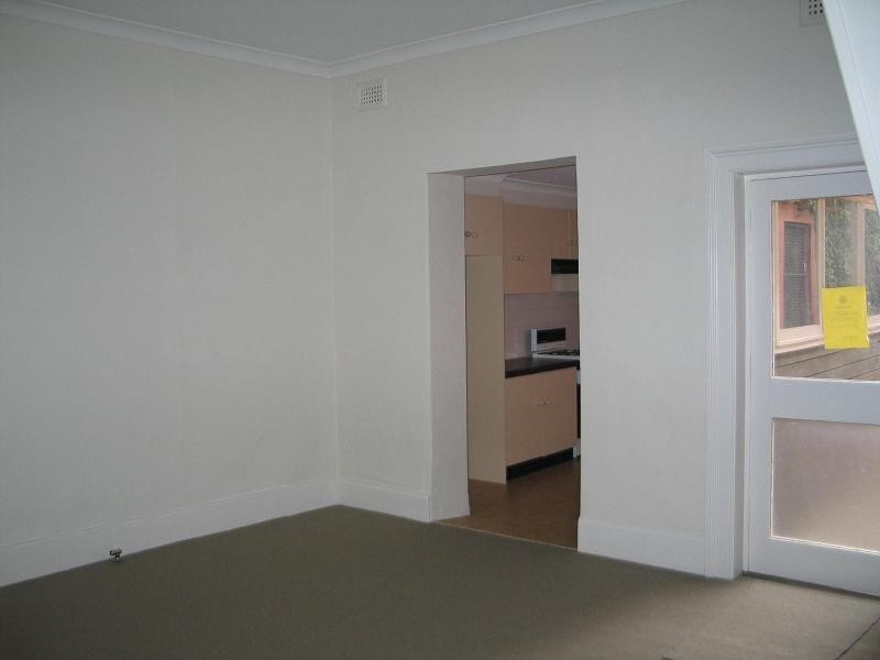 184 Sloane Street, Goulburn NSW 2580