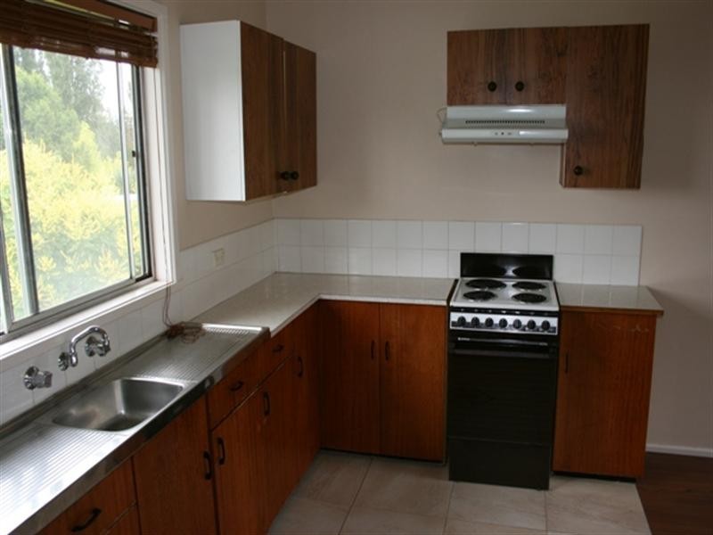 64 Eleanor Street, Goulburn NSW 2580