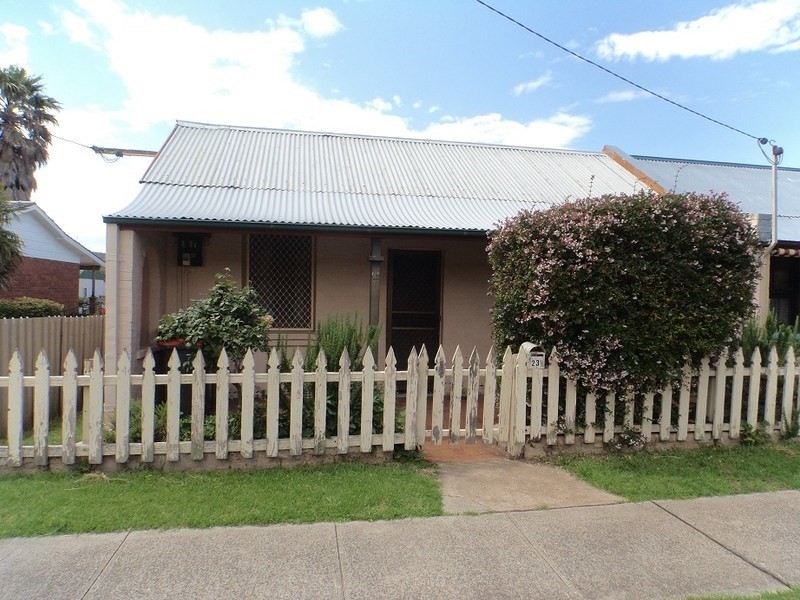 23 Reynolds Street, Goulburn NSW 2580