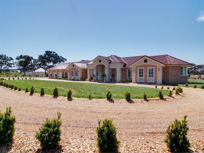 115 Bonnett Drive, Goulburn NSW 2580