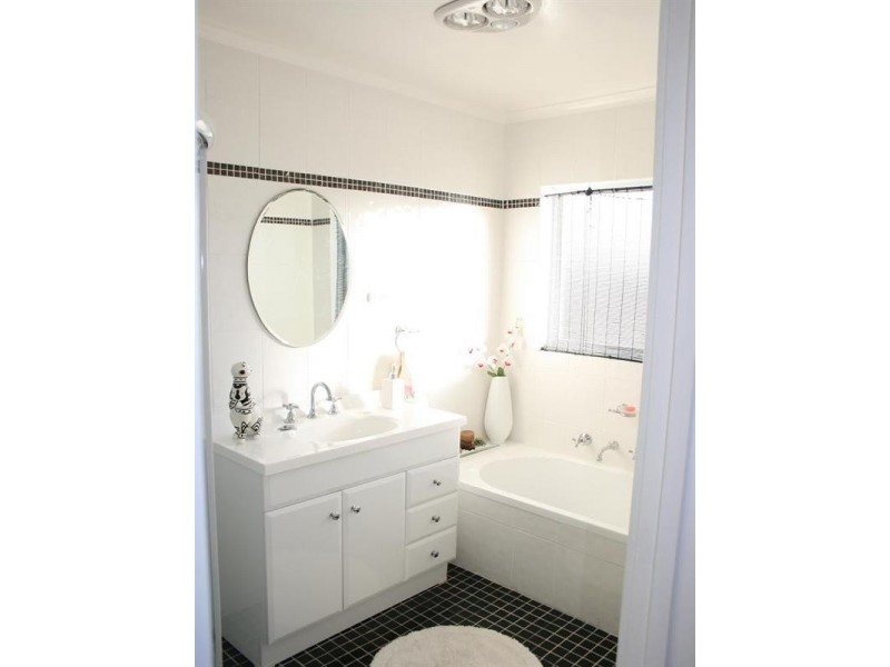 53 Taralga Road, Goulburn NSW 2580