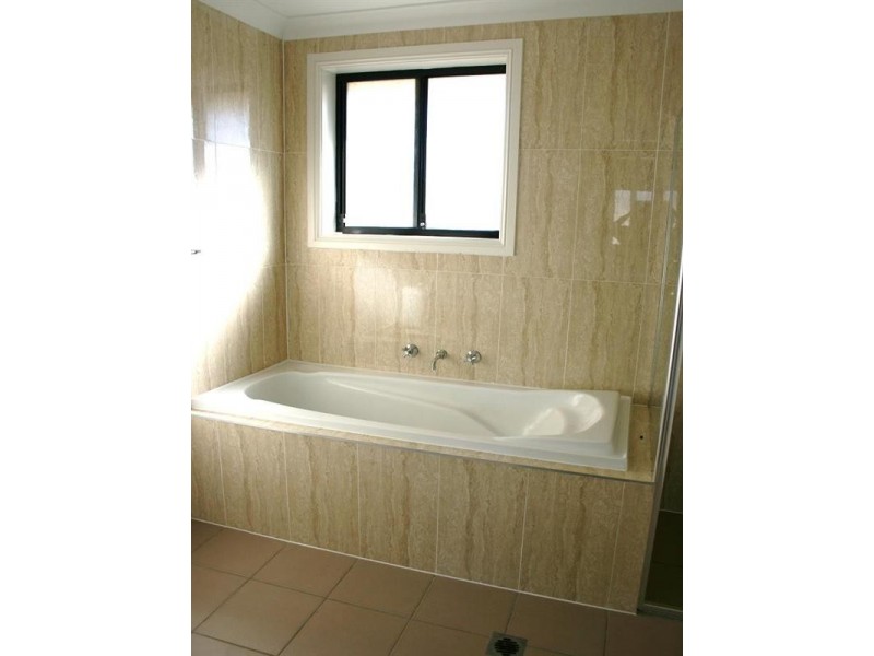 12 Wright Place, Goulburn NSW 2580