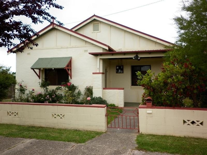 11A Park Street, Goulburn NSW 2580