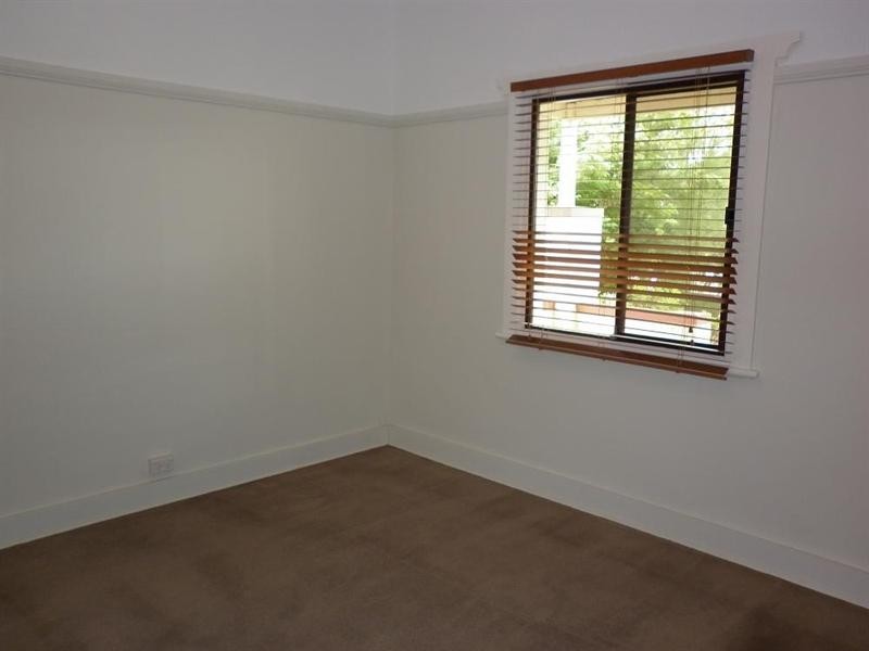 11A Park Street, Goulburn NSW 2580