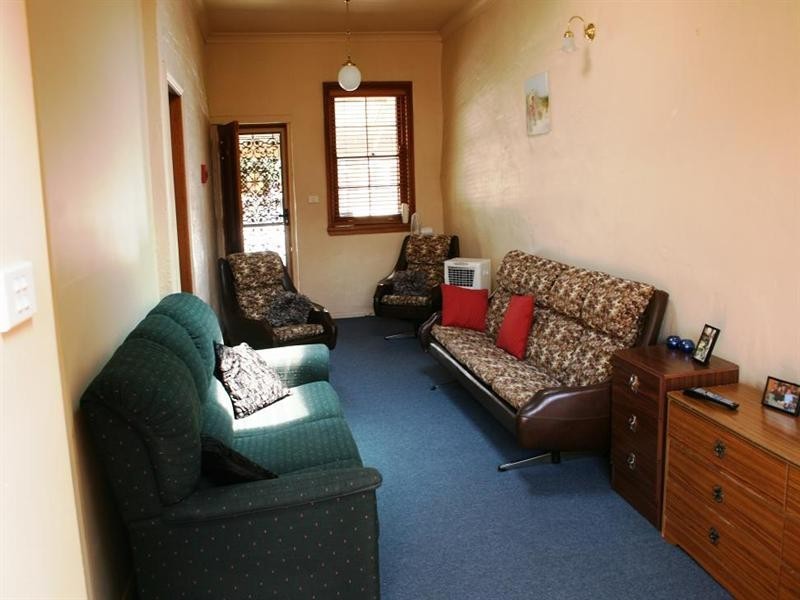 9 Addison Street, Goulburn NSW 2580