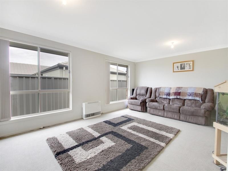 11 Wright Place, Goulburn NSW 2580