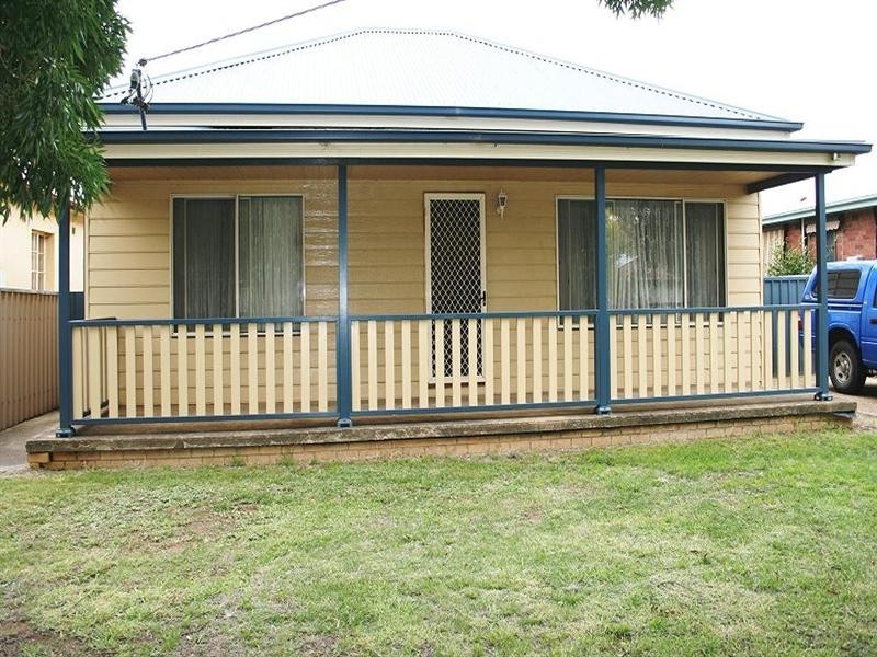 17 Princes Avenue, Goulburn NSW 2580