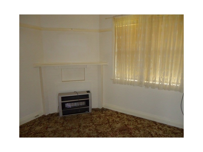 122 Addison Street, Goulburn NSW 2580