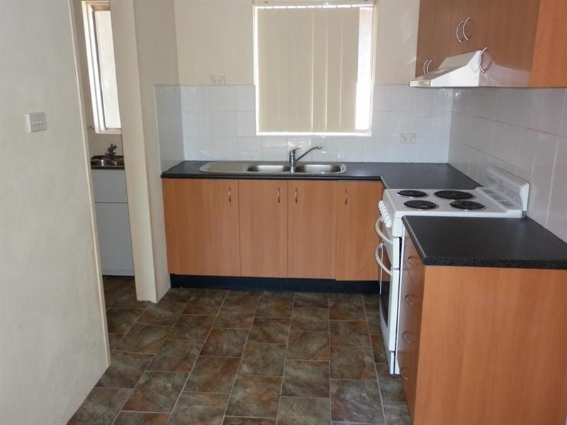 7/4 Albion Street, Goulburn NSW 2580