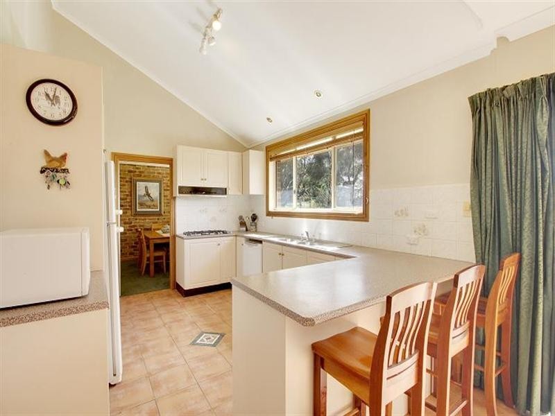 16 Run-O-Waters Drive, Goulburn NSW 2580