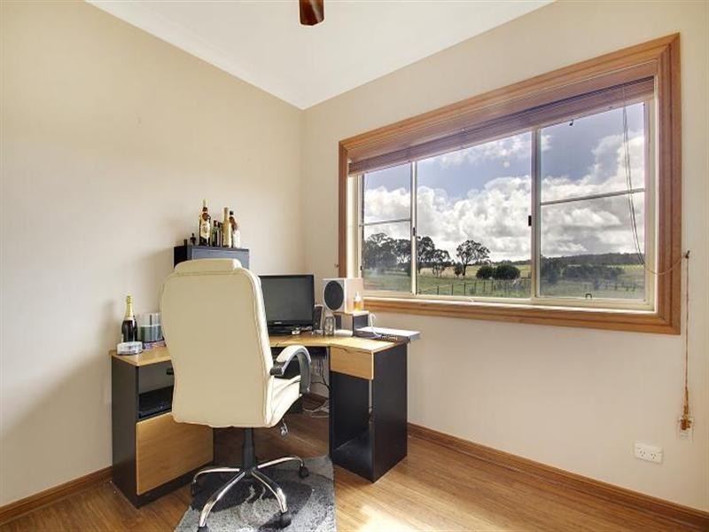 16 Run-O-Waters Drive, Goulburn NSW 2580