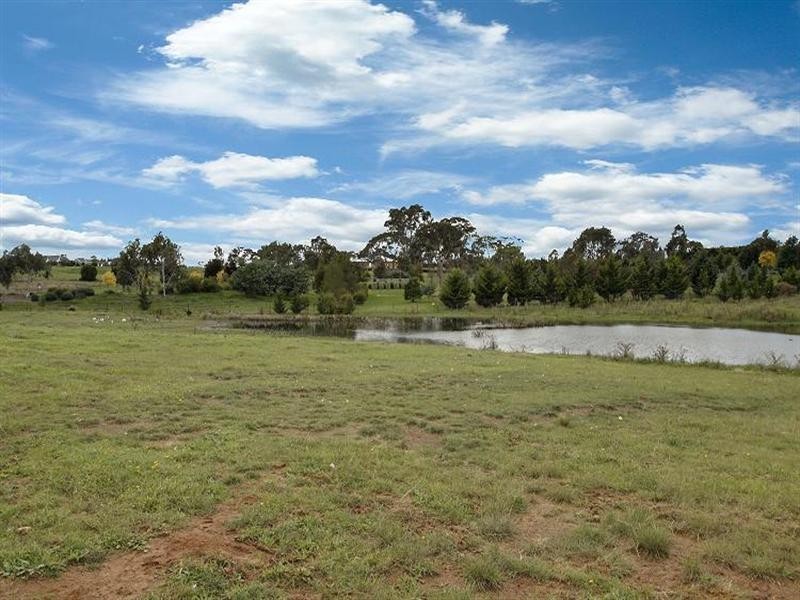 16 Run-O-Waters Drive, Goulburn NSW 2580