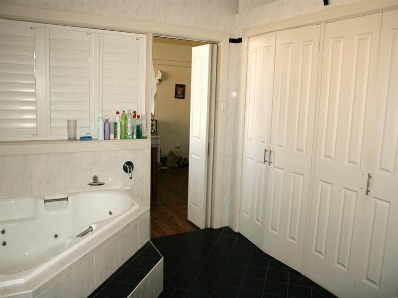 57 Clinton Street, Goulburn NSW 2580