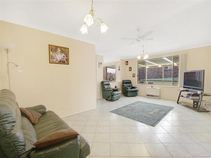 10 Melliodora Drive, Goulburn NSW 2580