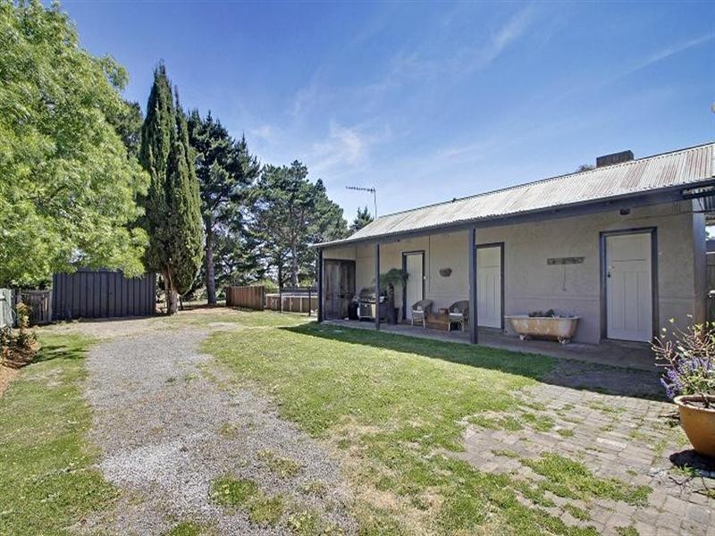 28 Wollondillly Avenue, Goulburn NSW 2580