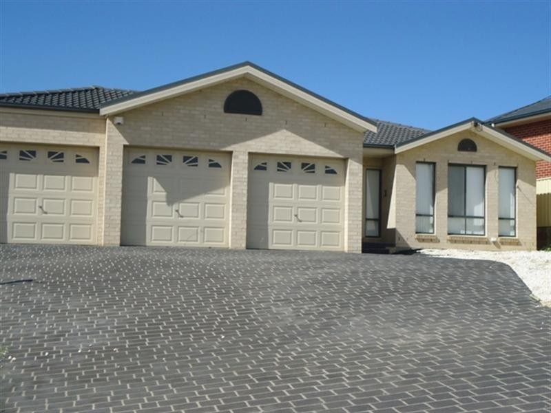 26 Melliodora Drive, Goulburn NSW 2580