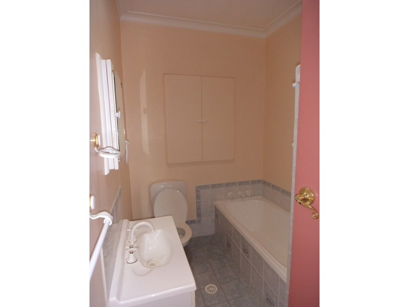 70 Queen Street, Goulburn NSW 2580