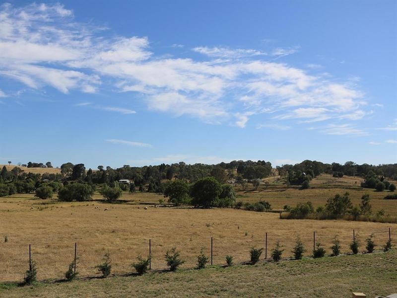 71 Woodville Road, Crookwell NSW 2583